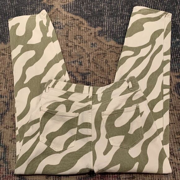 Shein olive and white animal print jeans S - Picture 6 of 11
